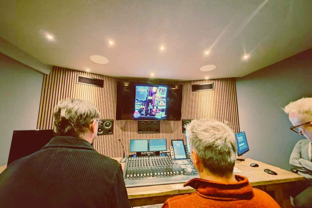 listening to ziggy stardust atmos mix